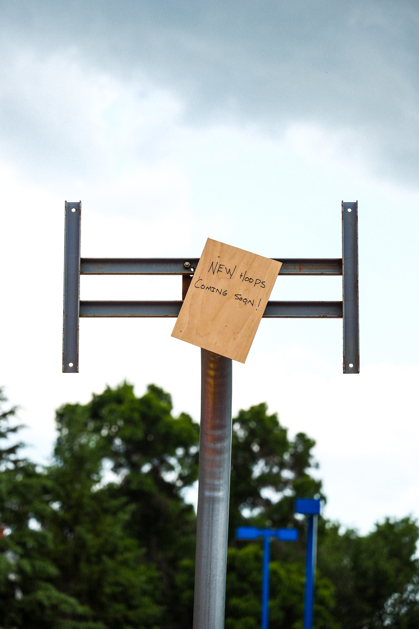 New hoops coming soon sign